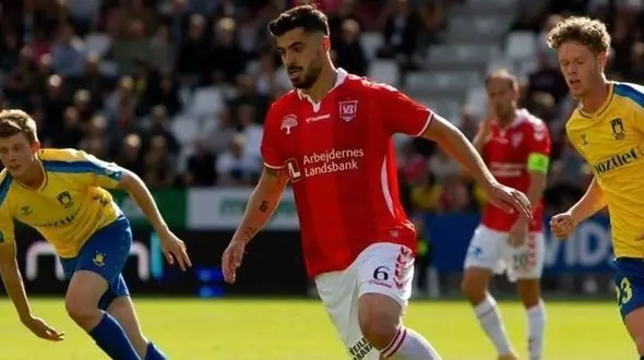 اتفاق غیرمنتظره و عجیب در دانمارک/ عزت اللهی از ترکیب وایله خط خورد!