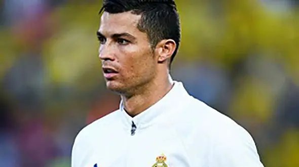 رونالدو به دیدار یک ربات رفت+عکس