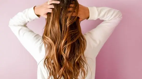 تکنیک هایی که از شر موهای چرب نجات تان می دهد