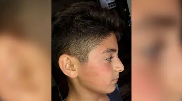 جنجال سیلی محکم معلم به صورت طاها  / پدر پارس آبادی شکایت کرد ! + فیلم گفتگو