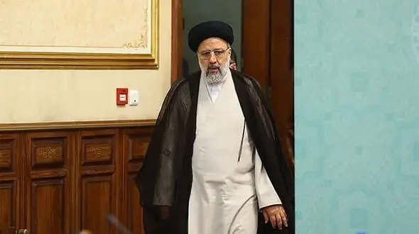 رئیسی: امروزه فضای مجازی و اینترنت تبدیل به یک حق مردم شده است / اینترنت رایگان حق مردم است