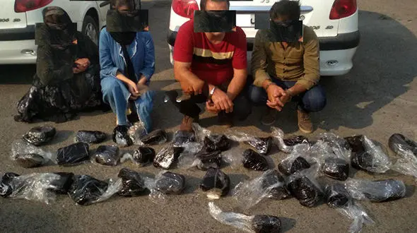 2 زن با 2 مرد در منجیل اقدام شرم آوری داشتند! + عکس متهمان