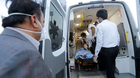 نجات معجزه آسای زن 50 ساله از مرگ در ارتفاعات دل افروز یاسوج + عکس