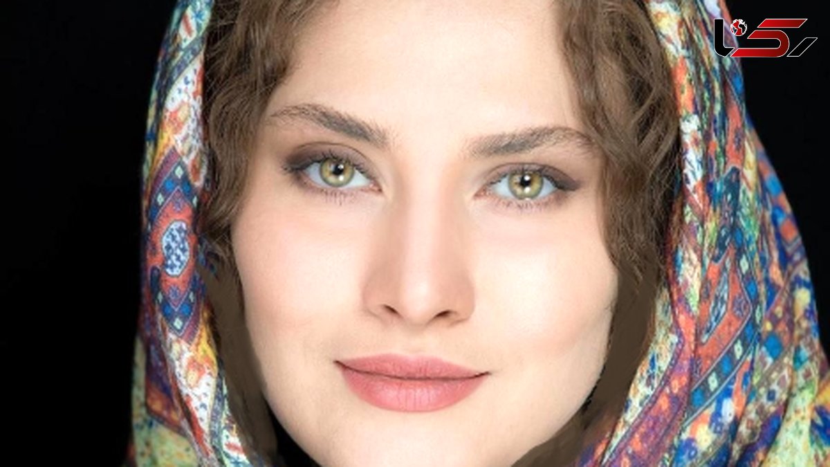 نگاهی به چیدمان لاکچری منزل ساناز سعیدی ؛ از لوسترهای چشمگیر و مبلمان و میز غذاخوری و مجسمه تا کتابخانهای که دل هر بینندهای را میبرد
