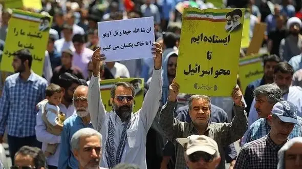بی‌عقلی با رجزخوانی تفاوت بسیار دارد!