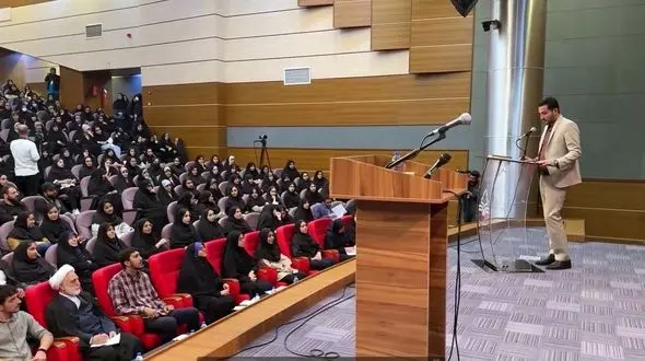 بعضی فعالین اقتصادی و تولیدی شیطان را درس می‌دهند!