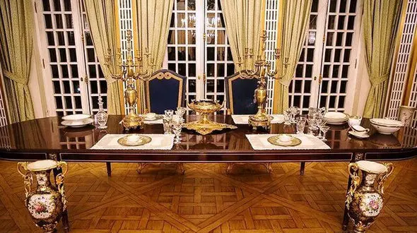 ماجرای سرقت از موزه ظروف سلطنتی، مخزن سعدآباد و چند تعطیلی و جابه‌جایی