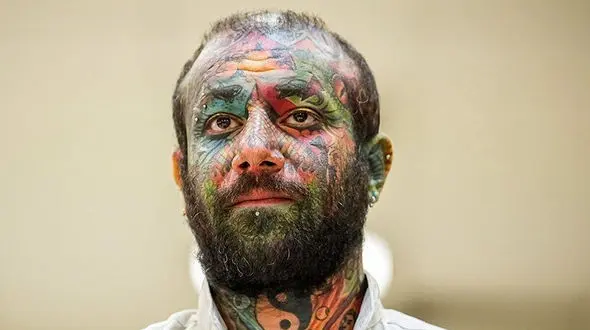 آخرین عکس امیر تتلو در خانه اش در ترکیه قبل بازگشت به ایران !