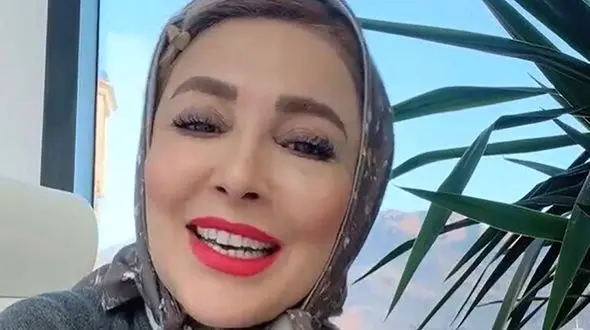 فیلم / ژیلا صادقی: مرده  قبل اینکه با زنش بره فروشگاهی میره به طرف میگه یهویی نگی من با زن دیگه ای ... / این مرد اصلا مرد نیست .../ کنایه خانم مجری به کیه ...