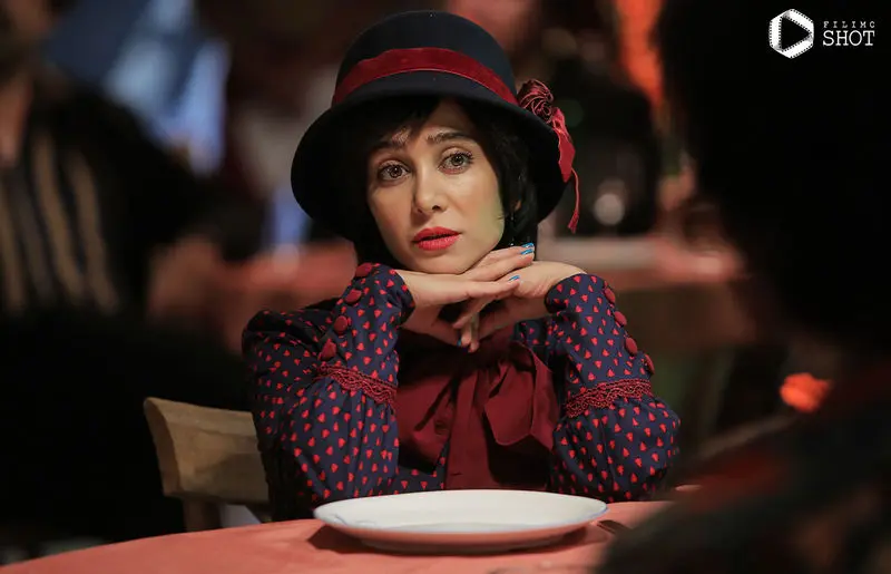 عکس داغ امروز | نگاهی به استایل دهه ۶۰ فیلم فسیل ؛ بهرام افشاری،الناز حبیبی؛هادی کاظمی،الهه حصاری و...