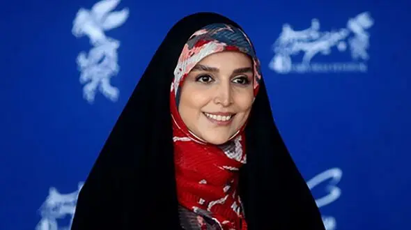 کنسرت رفتن مژده لواسانی همراه با پدرش/ عکس خانم مجری همراه با خواننده مشهور