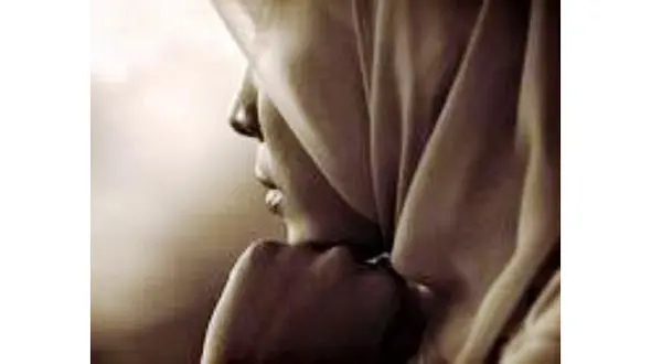 رضا پس از چند شب مرا رها کرد / شب بود که مرد غریبه هم به اتاقم آمد!