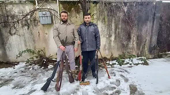 بازداشت شکارچیان با ۱۲ قبضه اسلحه شکاری غیرمجاز در گیلان