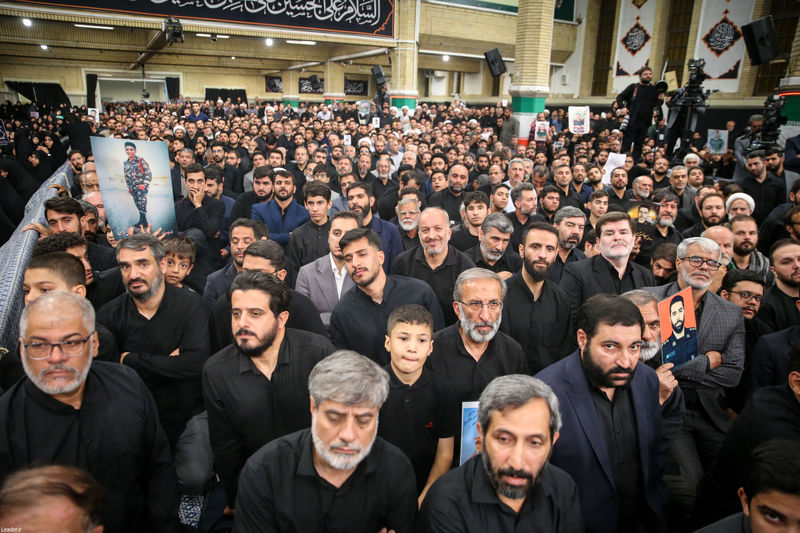 رهبر انقلاب حضرت آیت الله خامنه ای در مراسم بزرگداشت شهدای جنگ تحمیلی اخیر 7-5-1404