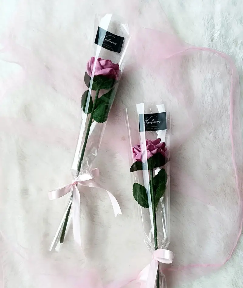 تزیین گل رز با کنف