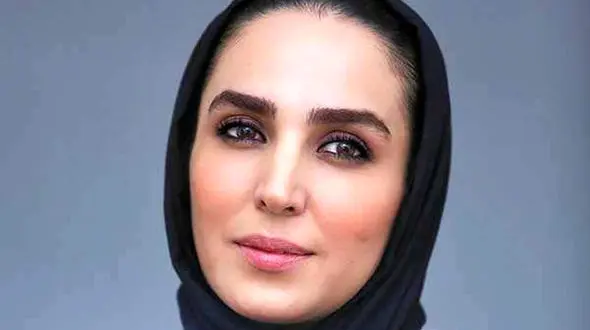 تیپ شیک بازیگر نجلا در کنسرت آقای خواننده