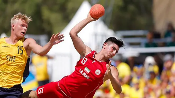 هندبالیست ایرانی را به فرانسه راه ندادند!