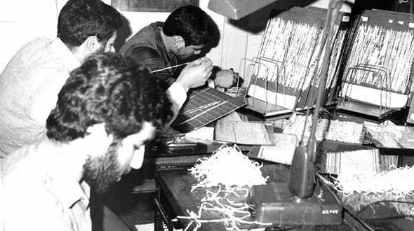  هدیه ساعت طلا به بنی‌صدر توسط جاسوس آمریکایی + جزییات
