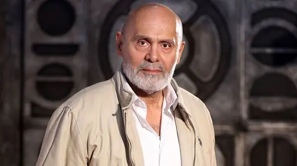 زورآزمایی زینال بندری با غول برره / جمشید هاشم پور بد جوری مچ ایراندوست را گرفت !