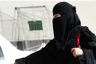 دختر جوان فیلم آزار غیر اخلاقی به دست راننده تاکسی  را منتشر کرد+ فیلم را ببینید