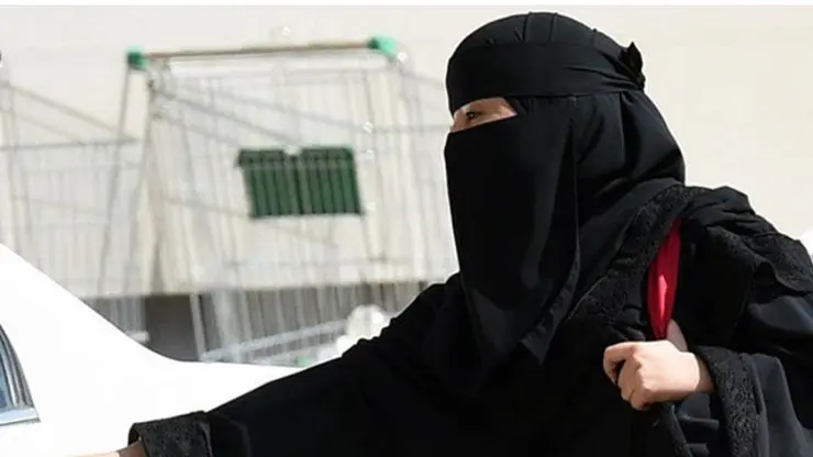 دختر جوان فیلم آزار غیر اخلاقی به دست راننده تاکسی را منتشر کرد را ببینید