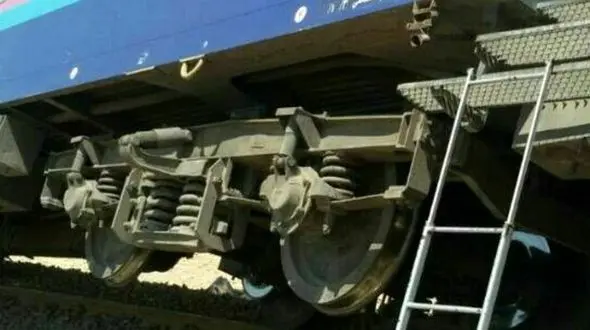 حادثه برای قطار مسافری همدان به مشهد / مسافران وحشت کردند