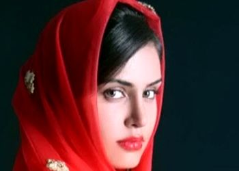 نگاهی دوباره به استایل خاص الناز شاکردوست در جشن حافظ؛ در اوج روزهای کرونایی هم کم‌نظیر بود