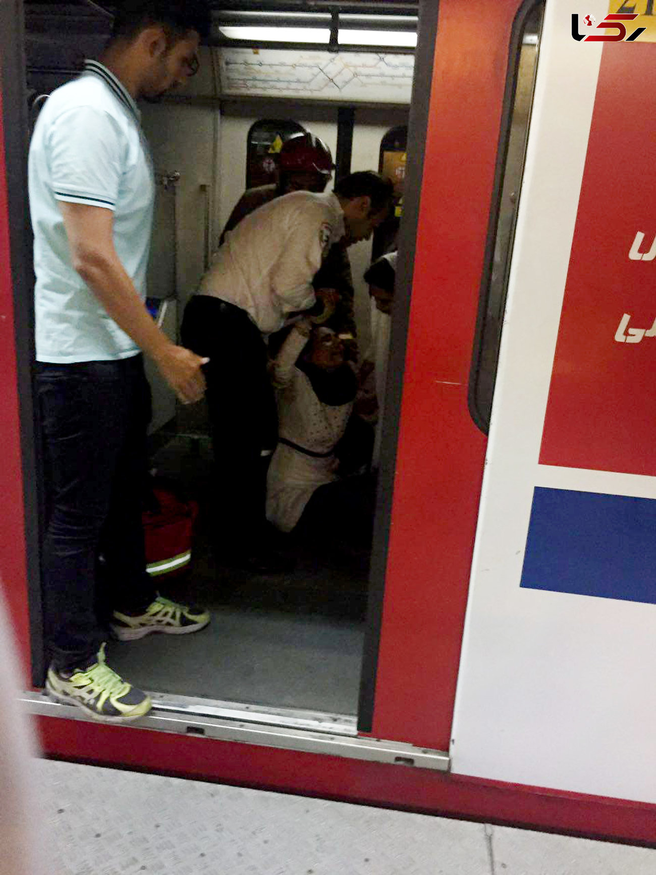 علت تصادف 2 قطار در ایستگاه طرشت تهران مشخص شد / راننده  2 قطار چه گفتند + عکس و فیلم