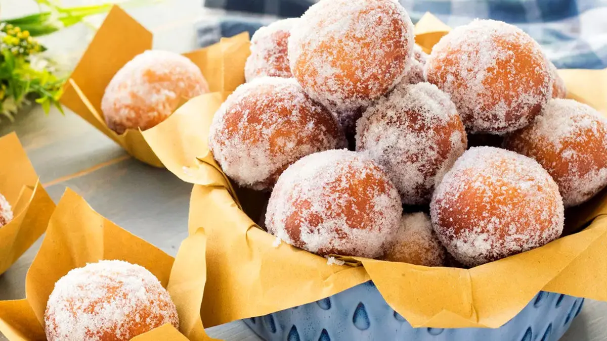 آموزش طبخ بومبولونی خانگی با خامه شکلاتی