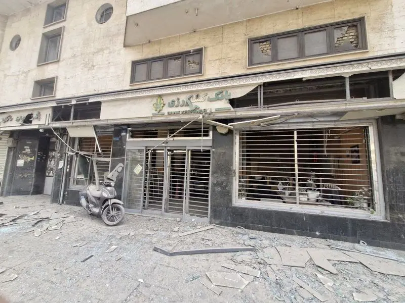 حمله آمریکا و اسرائیل به پاساژ کیف و کفش در تهران