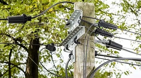  تاثیر  چشمگیر کابل های مخابراتی زمینی و هوایی در ارتباطات