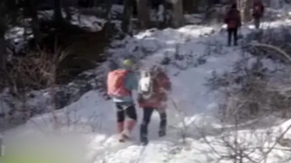 نخستین نابینای آسیایی اورست را فتح کرد + فیلم 