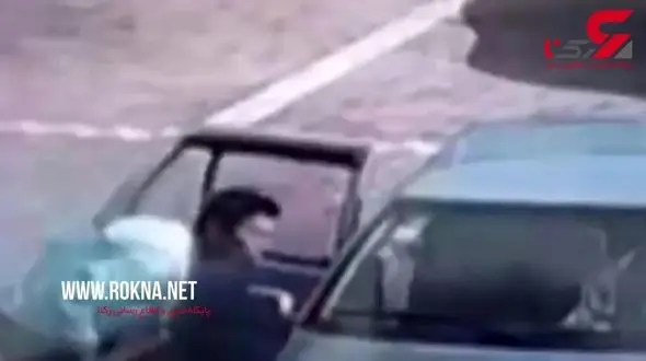 تلاش برای خاموش کردن آتش خودرو با فوت کردن! + تصویر