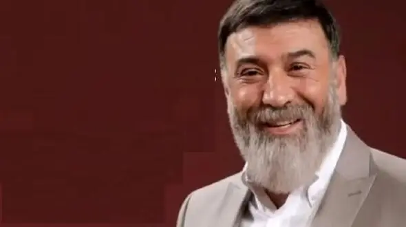 فیلم آوازخوانی باشکوه علی انصاریان خدابیامرز آهنگ آهابوگو با حامد آهنگی میخونه رقص اسلوموشن میره