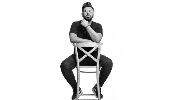 منتشر شد / نماهنگ "نارفیق" با صدای  محمد لطفی و بازی درخشان نازنین بیاتی + فیلم 