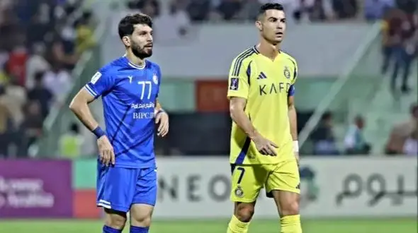 مجوز حرفه‌ای استقلال و پرسپولیس توسط AFC تأیید شد