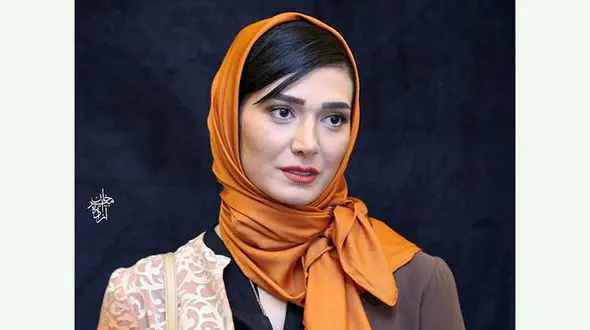  مینا وحید زیر باران همه چیز را لو داد ! + عکس