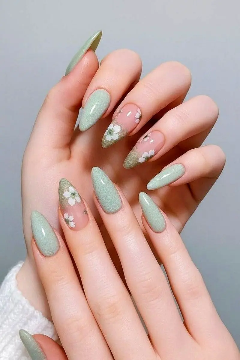 طرح ناخن برای عید | ۳۰ ایده لاکچری و عروسانه طرح ناخن برای عید ۱۴۰۵ که قبل از رفتن به سالن باید ببینی و انتخاب کنی!