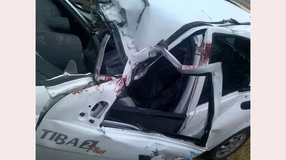 تیبا در برخورد با تیرچراغ برق ترکید / 2 کشته در درگز + عکس