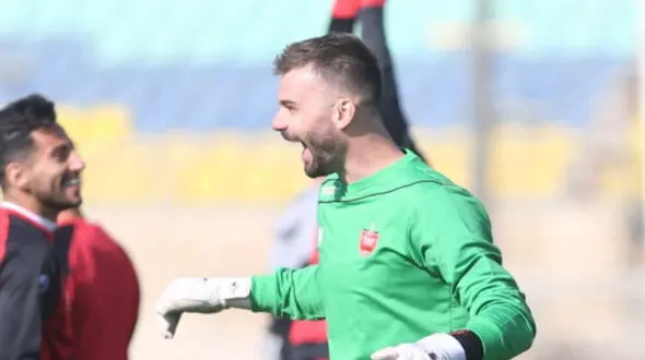بازیکن پرسپولیس از ایران رفت!
