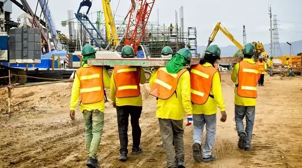 روش محاسبه ایجاد اشتغال در دولت/ 3 ساعت لبو فروشی یا فروختن گلیم کنار خیابان از نظر مرکز آمار شغل است!