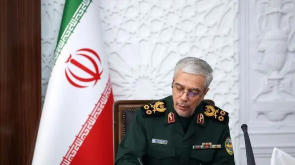 عکس / سفر در زمان / «سرلشکر باقری، سلامی، رشید، محسن رضایی و عزیز جعفری» در بیت رهبری؛ سال 94