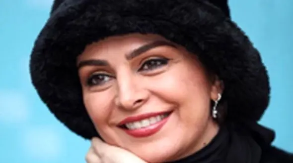 فیلم/ حرف های غم انگیر ماهچهره خلیلی برای 10 سال بعد پسرش / کاش همیشه با من باشه ... بغضم میگیره از پرواز میگم... ولی کاش همیشه تو بغلم باشه...