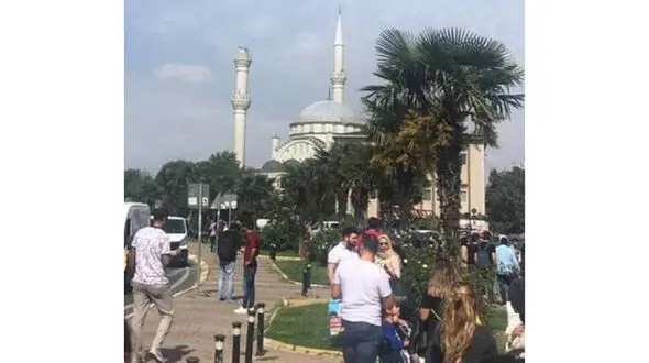 افتادن مناره یک مسجد در ترکیه+عکس