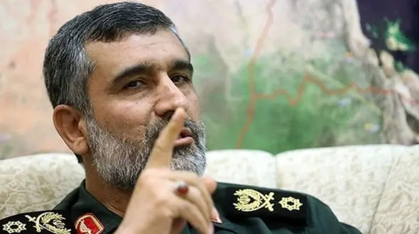 سردار حاجی زاده: از یک کشور دوست رادار خریدیم، ولی تحویل ندادند/ از روی عکس ، رادار ساختیم!