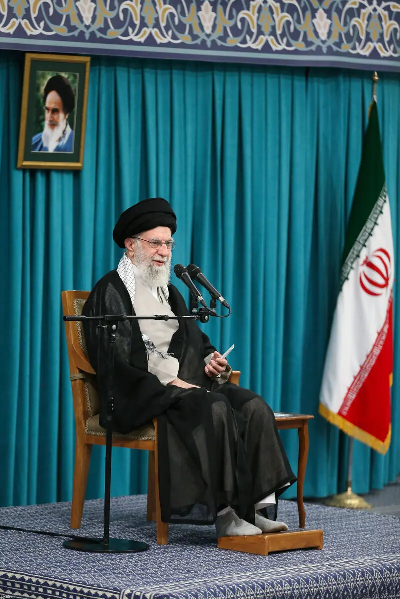 دیدار نمایندگان مجلس شورای اسلامی  با رهبر انقلاب حضرت آیت الله خامنه ای -چهارشنبه ۲۱ خرداد ۱۴۰۴