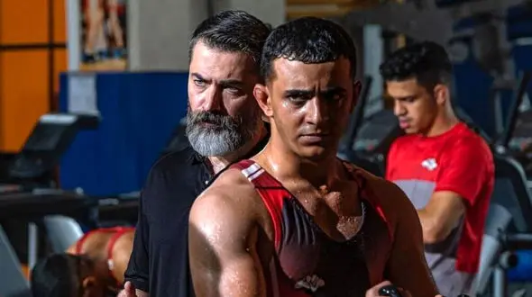 غوغای تقلید صدای جاوید در یاغی توسط عصر جدیدی ها ! + فیلم