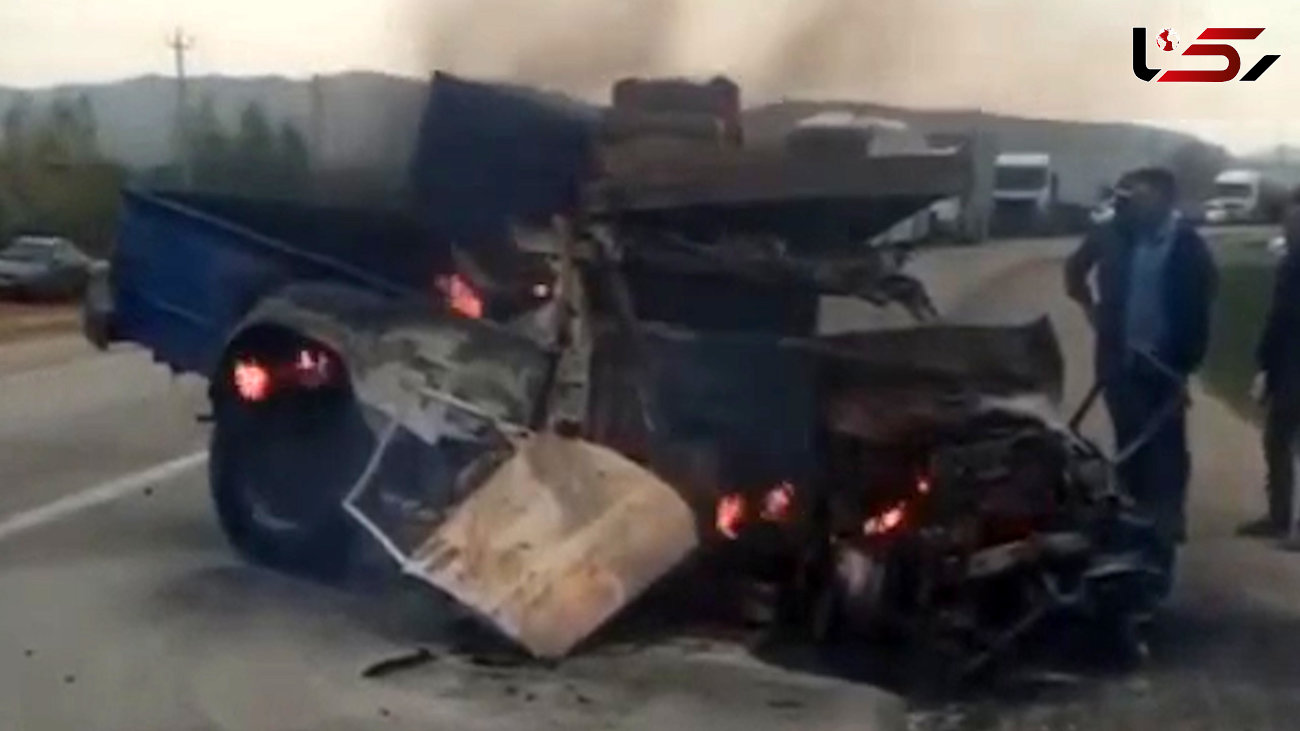 فیلم لحظه آتش گرفتن نیسان در تصادف با اتوبوس/ راننده سوخت
