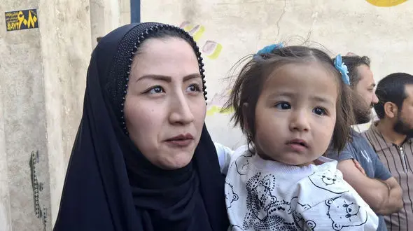 عجیب ترین خانم فیلم بردار از صحنه بازسازی سرقت/ زن شکار شده خودش شکار کرد