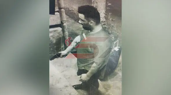 فیلم صحنه سرقت مسلحانه از زن تهرانی ! / این دزد مسلح را می شناسید ؟!  / به پلیس خبر دهید + عکس چهره باز